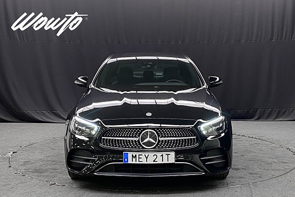 Mercedes-Benz E300 e 2 of 19