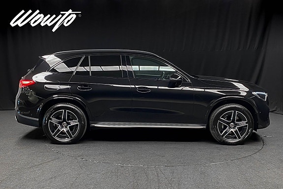 Mercedes-Benz GLC300 de 3 of 5