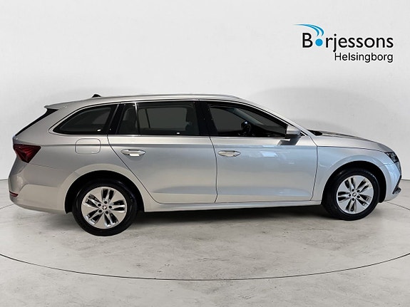 Skoda Octavia 2 of 20