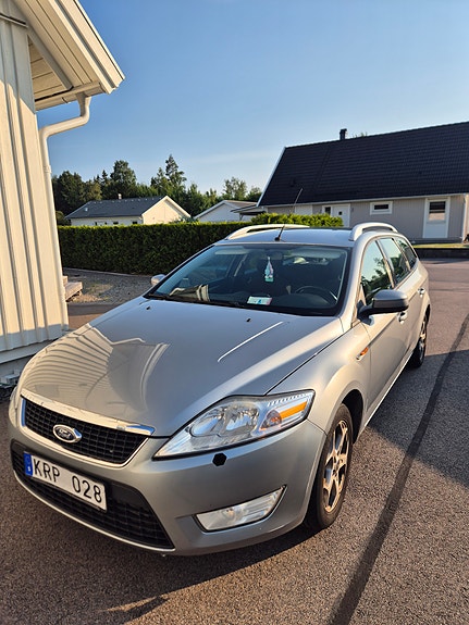 Ford Mondeo 3 of 5