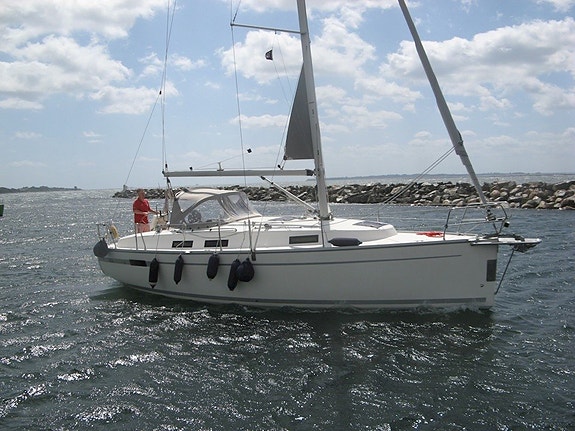 Bavaria Cruiser 32 4 of 5