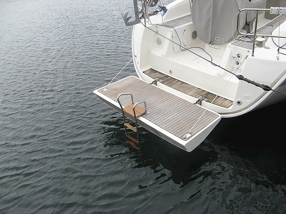 Bavaria Cruiser 32 3 of 5