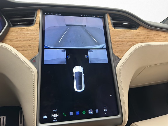 Tesla Model S 20 of 30