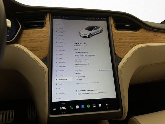 Tesla Model S 25 of 30
