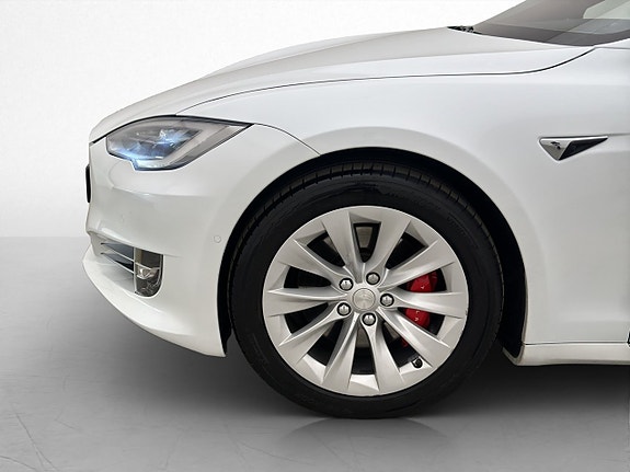 Tesla Model S 30 of 30