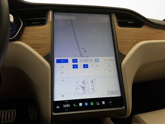 Tesla Model S 23 of 30