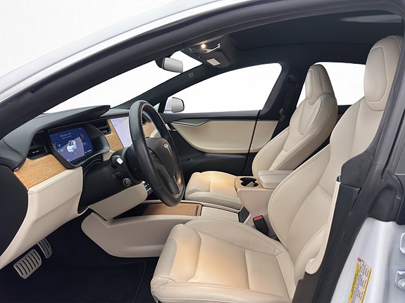 Tesla Model S 12 of 30
