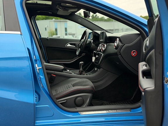 Mercedes-Benz A200 16 of 28