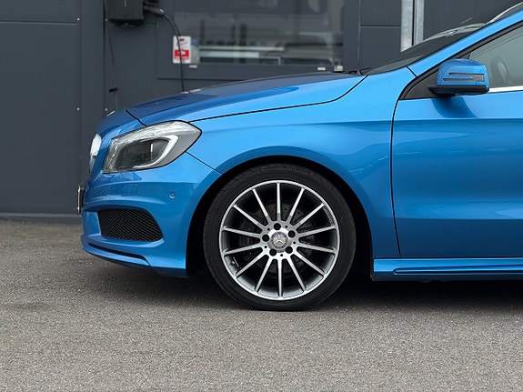 Mercedes-Benz A200 4 of 28
