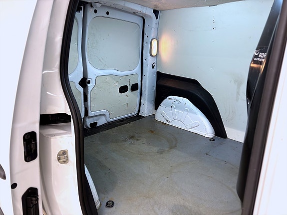 Renault Kangoo Express 9 of 13