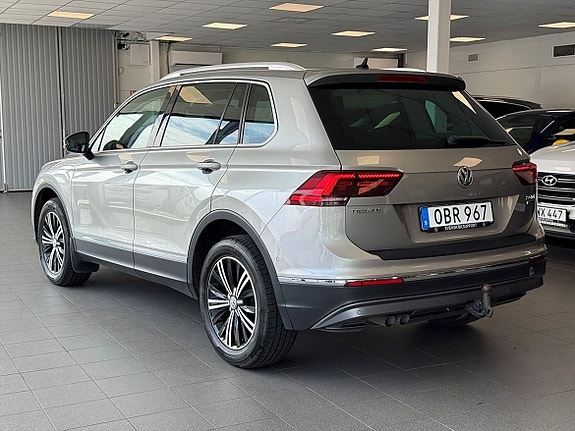 Volkswagen Tiguan 3 of 23