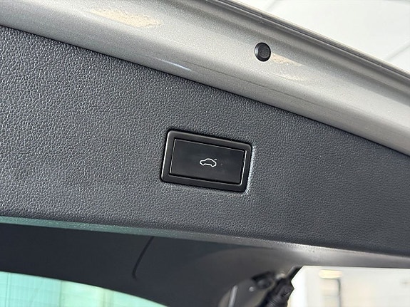 Volkswagen Tiguan 21 of 23