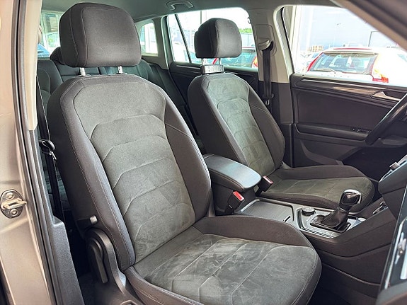 Volkswagen Tiguan 11 of 23