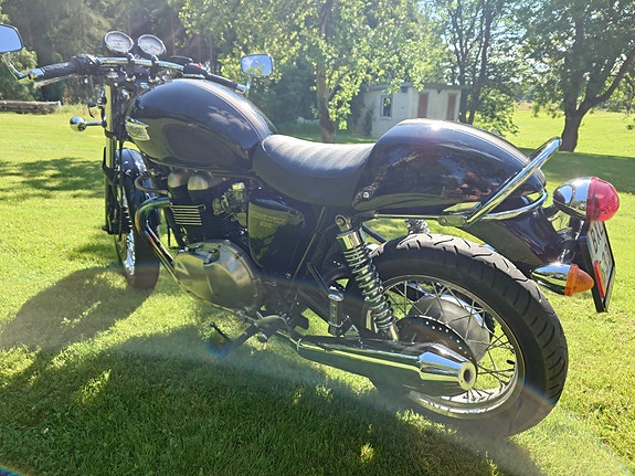 Triumph THRUXTON 3 of 11