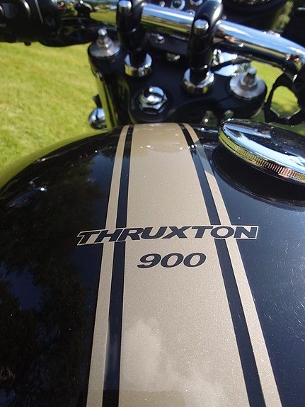Triumph THRUXTON 8 of 11