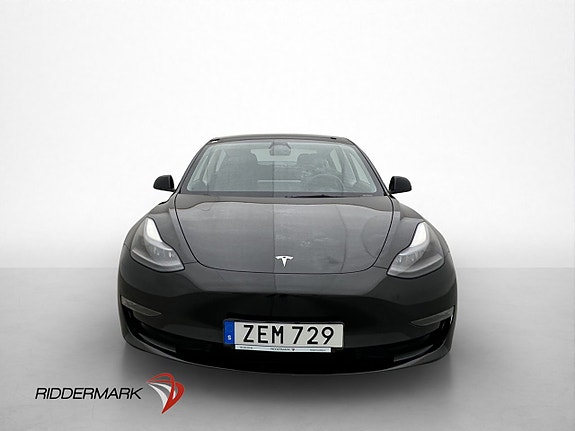 Tesla Model 3 3 of 5