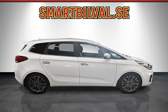 Kia Carens 5 of 12