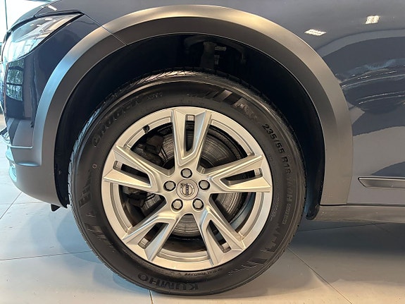 Volvo V90 Cross Country 12 of 12