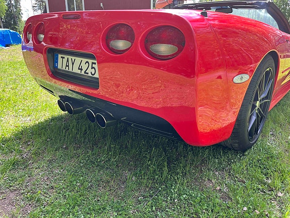 Chevrolet Corvette 5 of 5