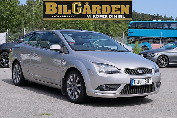 Ford Focus CC 2 of 5