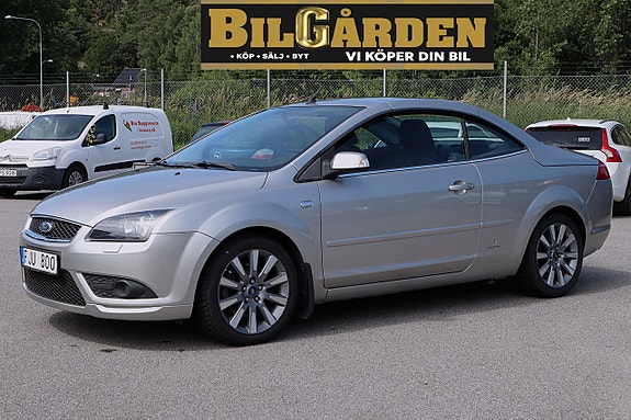 Ford Focus CC 3 of 5