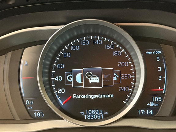 Volvo V60 23 of 25