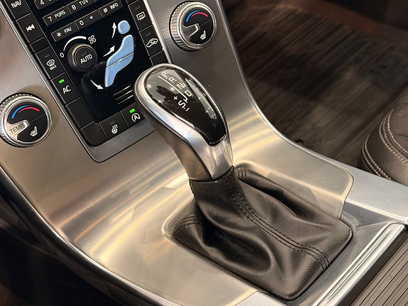 Volvo V60 20 of 25