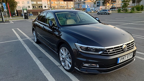 Volkswagen Passat 5 of 9