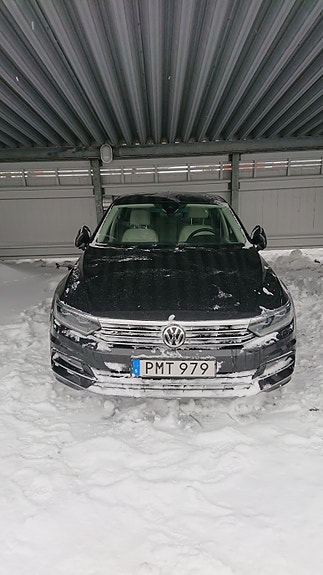 Volkswagen Passat 7 of 9