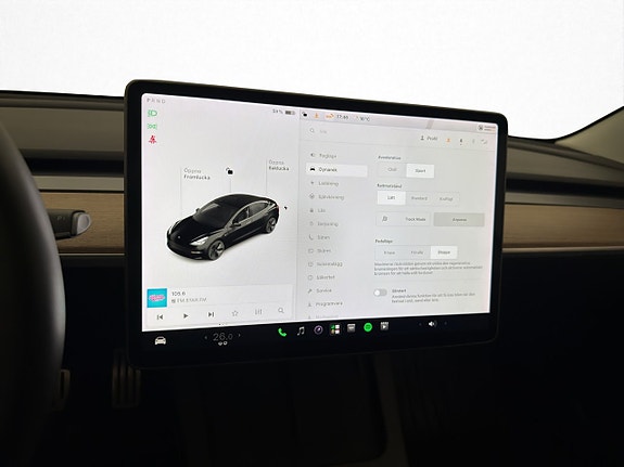 Tesla Model 3 26 of 30