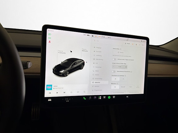 Tesla Model 3 27 of 30