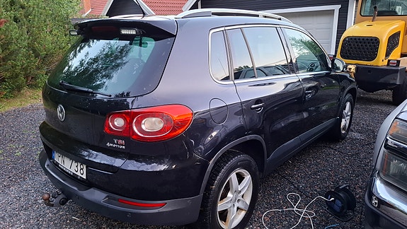 Volkswagen Tiguan 4 of 5