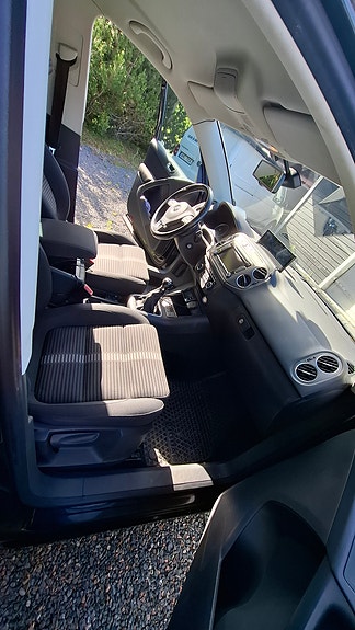 Volkswagen Tiguan 5 of 5