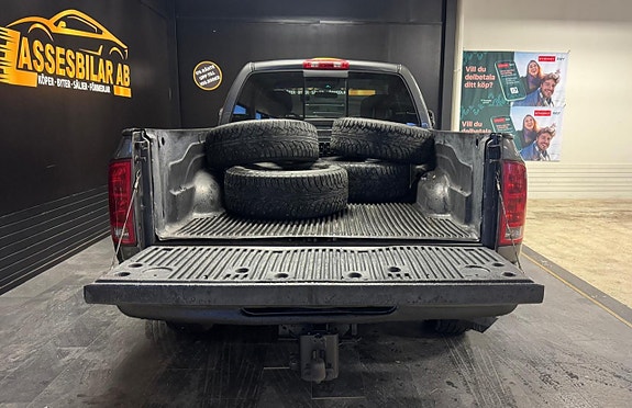 Dodge RAM 1500 11 of 23