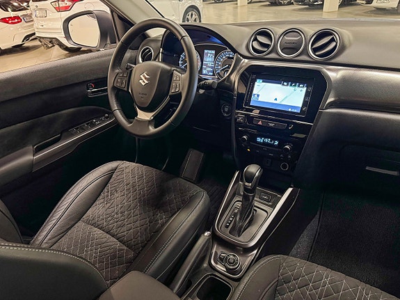 Suzuki Vitara 3 of 5