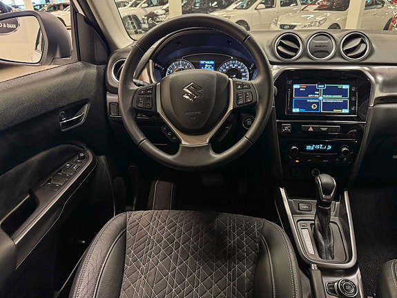 Suzuki Vitara 2 of 5