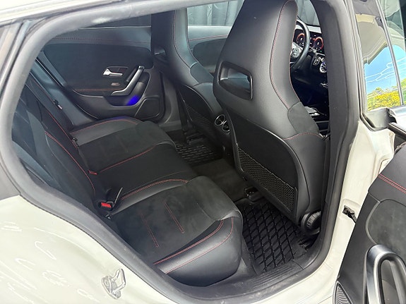 Mercedes-Benz CLA200 d 8 of 14