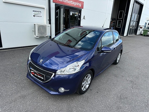 Peugeot 208 3 of 5