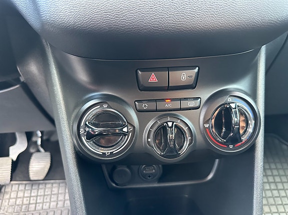 Peugeot 208 18 of 18