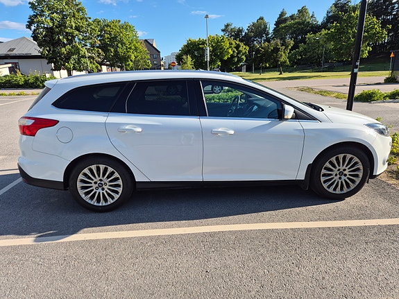 Ford Focus 2 of 11