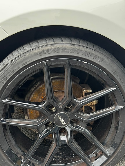 BMW 116i 8 of 13