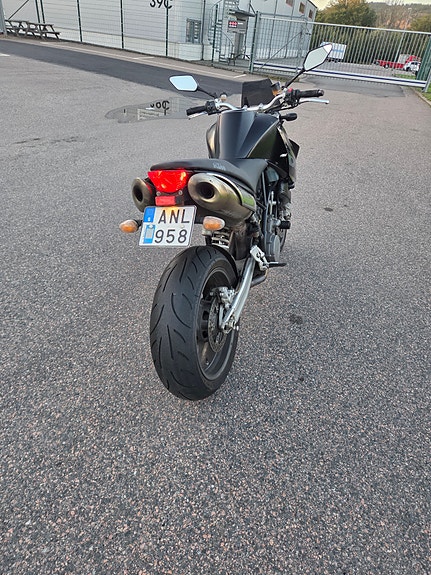 KTM 990 super duke 2 of 4