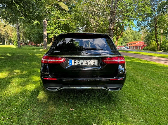 Mercedes-Benz E220 d 11 of 13