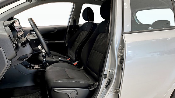 Kia Picanto 13 of 19