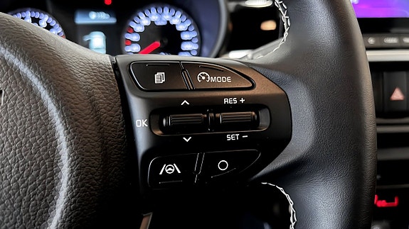 Kia Picanto 16 of 19