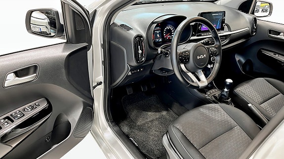Kia Picanto 8 of 19