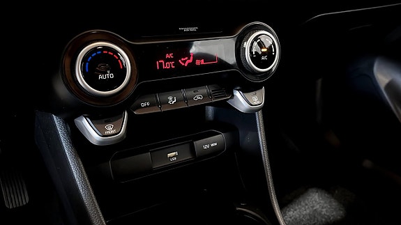 Kia Picanto 15 of 19