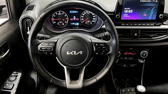 Kia Picanto 10 of 19