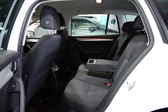 Skoda Octavia 21 of 23