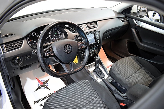 Skoda Octavia 8 of 23